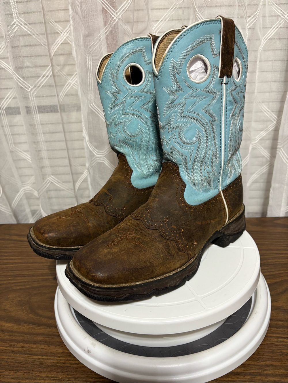 Western Pull-On Cowboy Boots in Brown and Light Blue